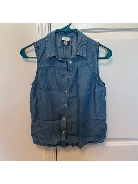 Tops - Blue Sleeveless Top